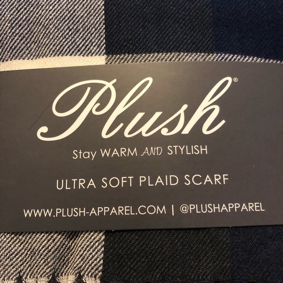 Plush Ultra Soft Plaid Scarf - Picture 3 of 6